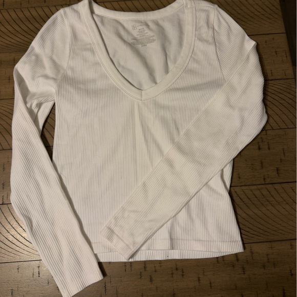 No Boundaries Long Sleeve Tees - Green, Cream, and White (bundle of 3) - Picture 6 of 7